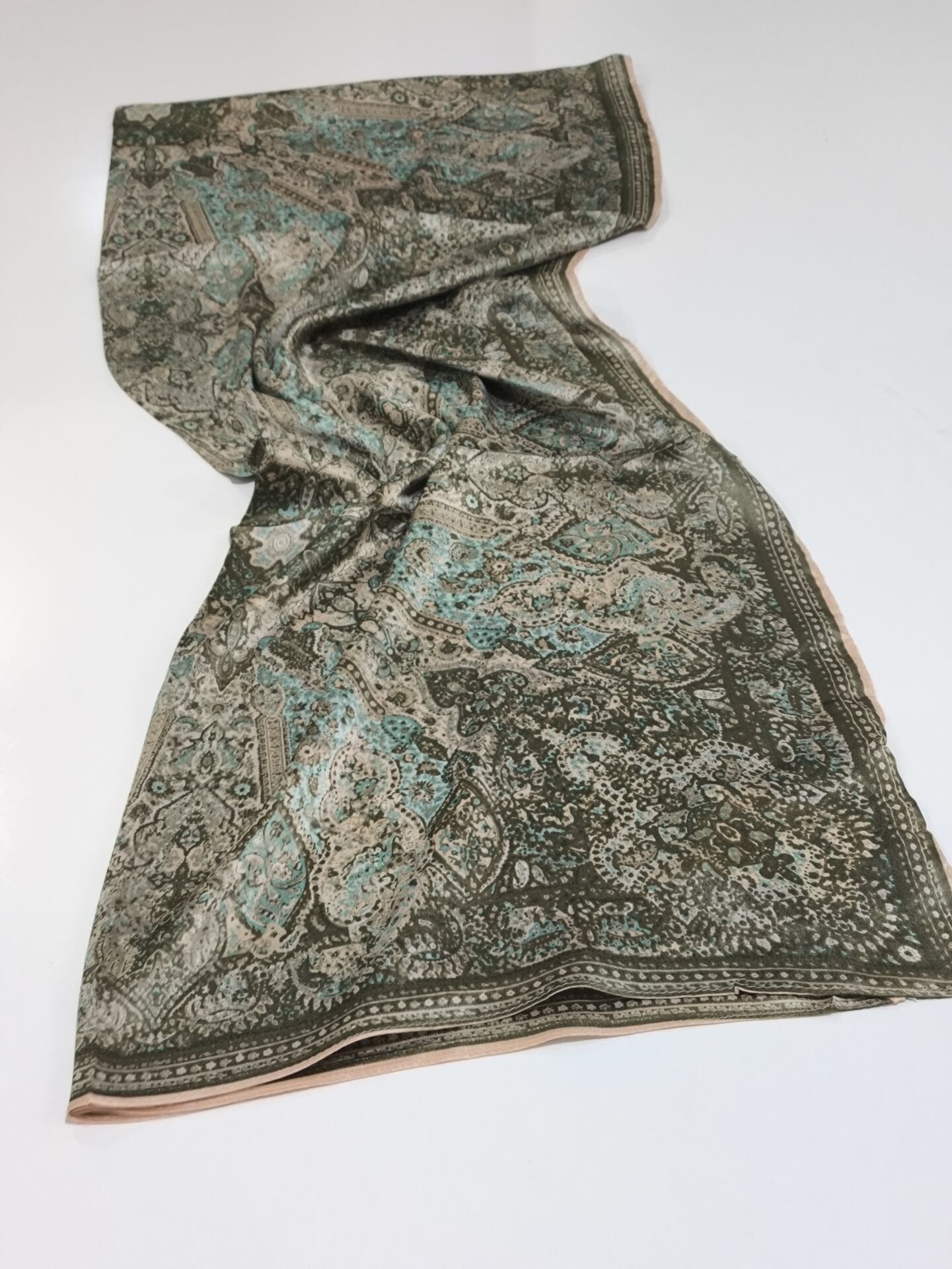 VUAL İPEK ŞAL ETNİK DESEN PUDRA YEŞİL