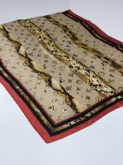 LV LOGO DESEN VUAL İPEK ŞAL KIRMIZI SİYAH GOLD