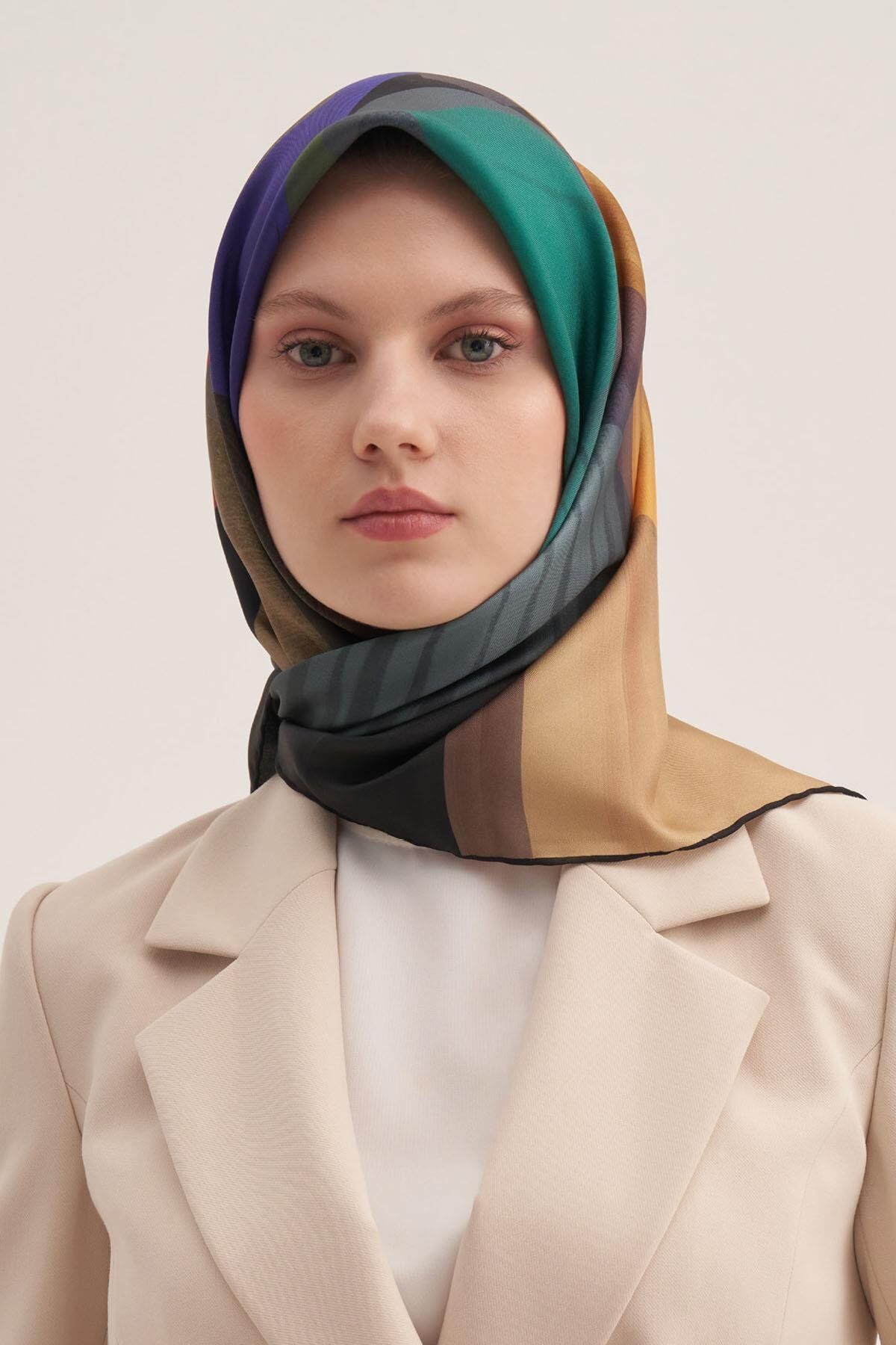 AKER SURA  İPEK EŞARP 8993-311