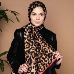 DİOREL VUAL İPEK ŞAL LEOPAR DESENLİ KIRMIZI