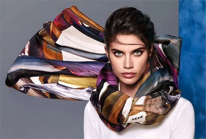 AKER NOSTALJİ İPEK EŞARP EN ÇOK SATANLAR 